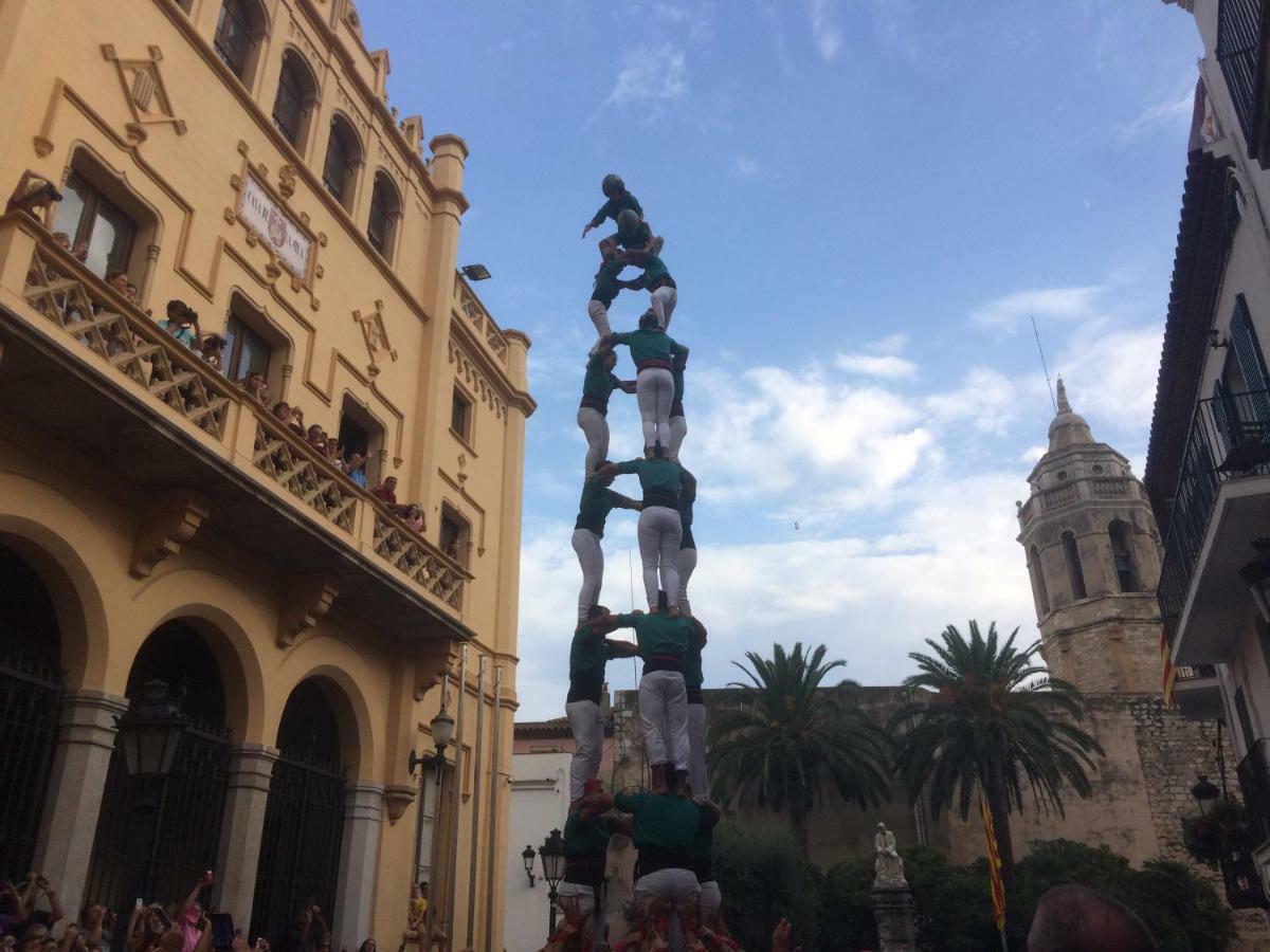 Heart Of Sitges Apartment Bagian luar foto