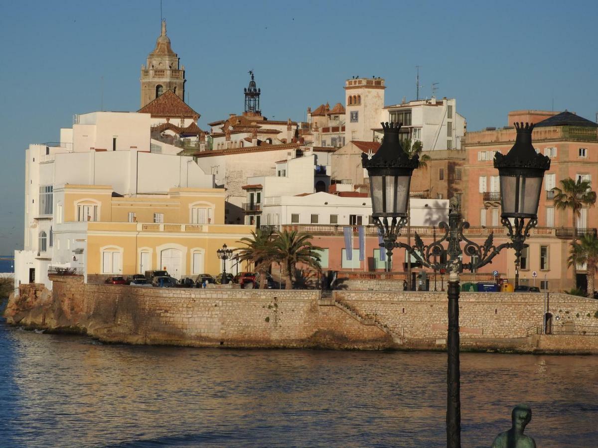 Heart Of Sitges Apartment Bagian luar foto