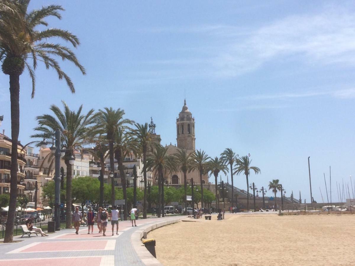 Heart Of Sitges Apartment Bagian luar foto
