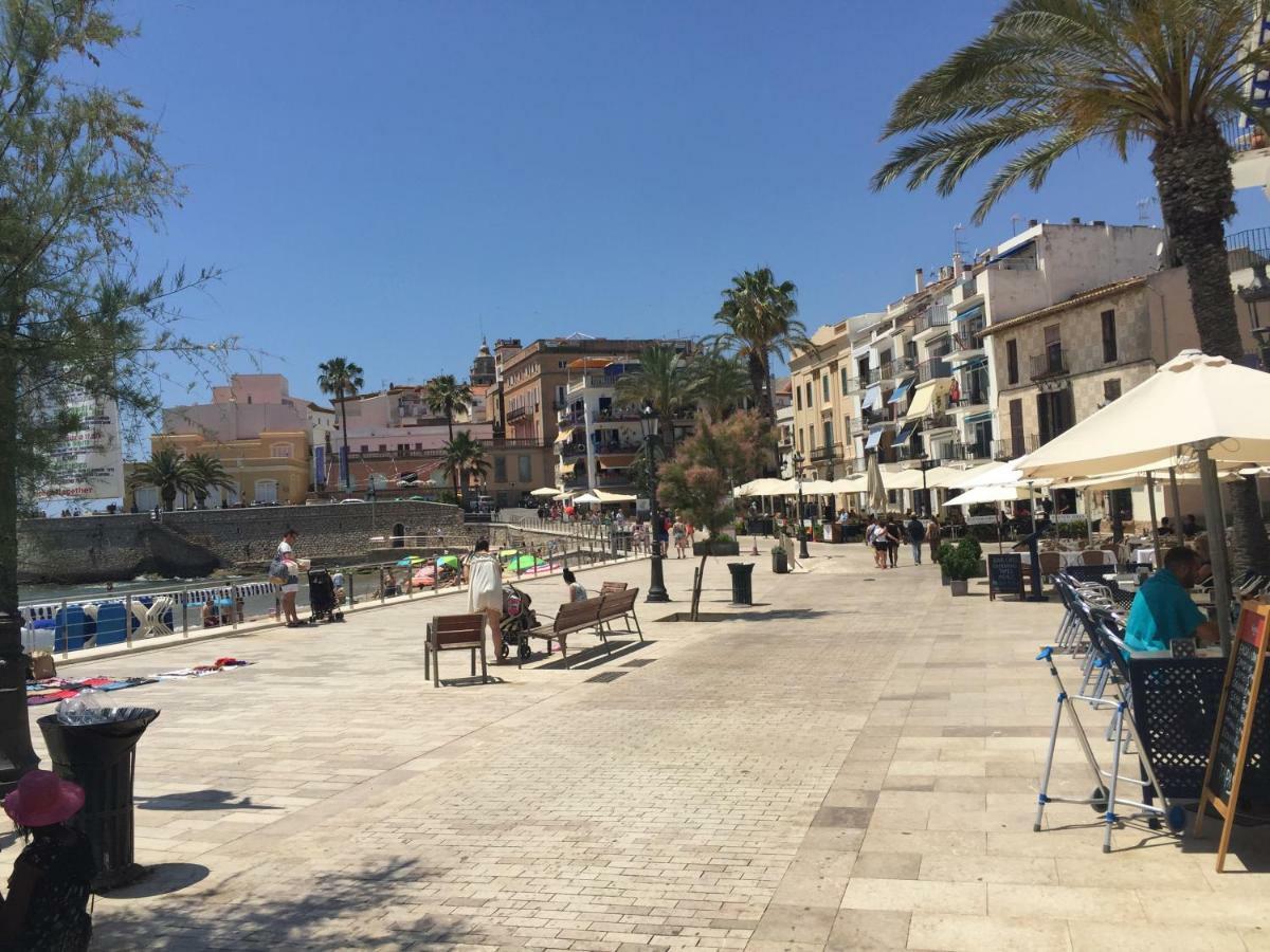 Heart Of Sitges Apartment Bagian luar foto