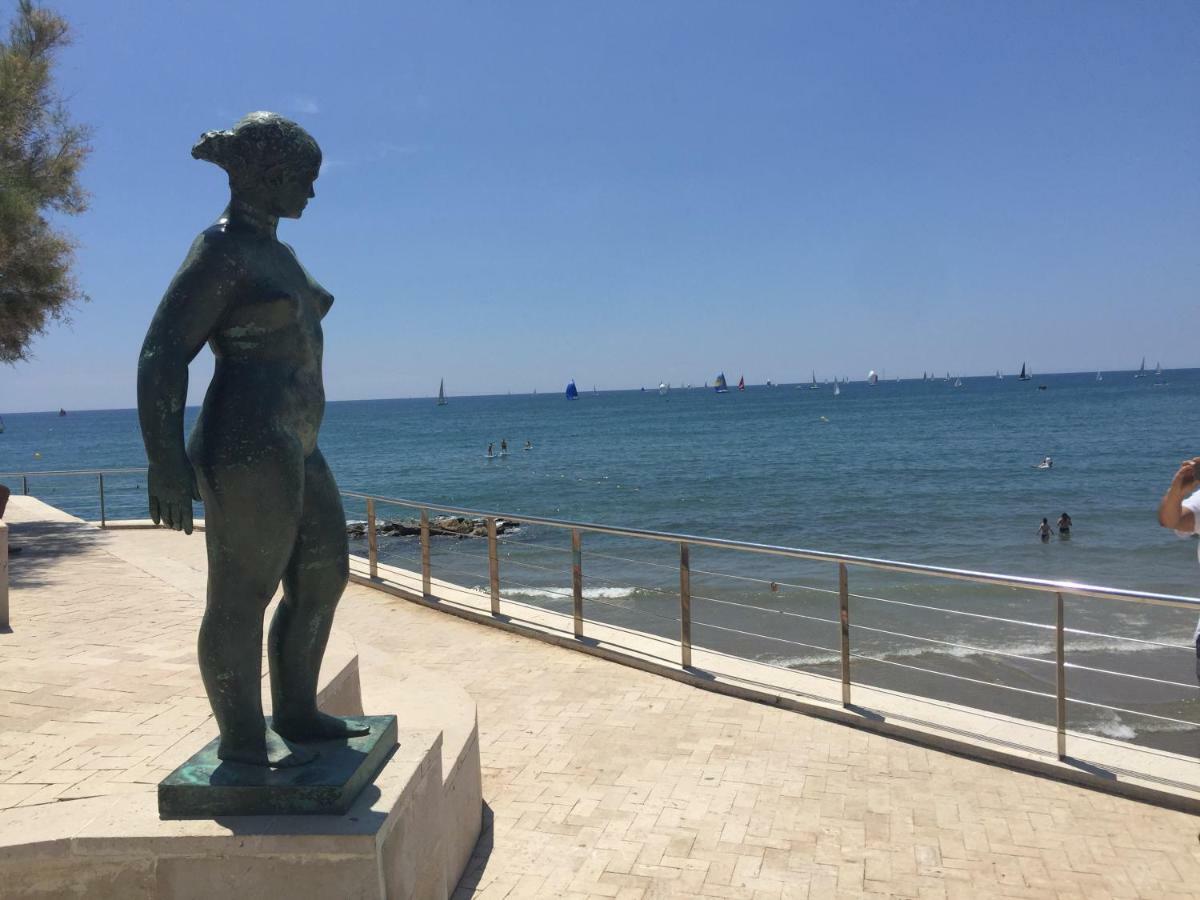 Heart Of Sitges Apartment Bagian luar foto