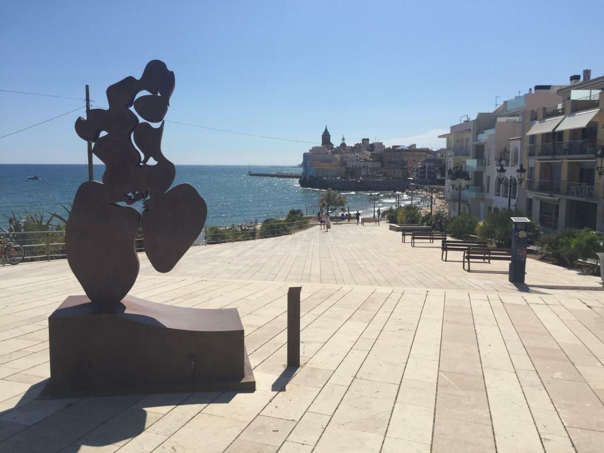 Heart Of Sitges Apartment Bagian luar foto